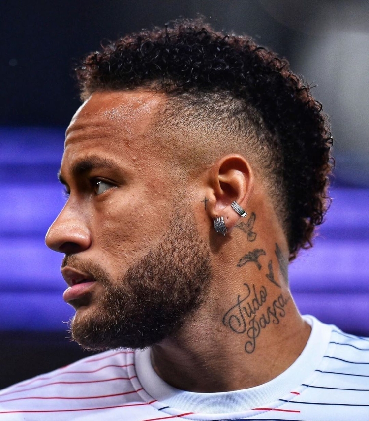 Неймар стрижка 2022