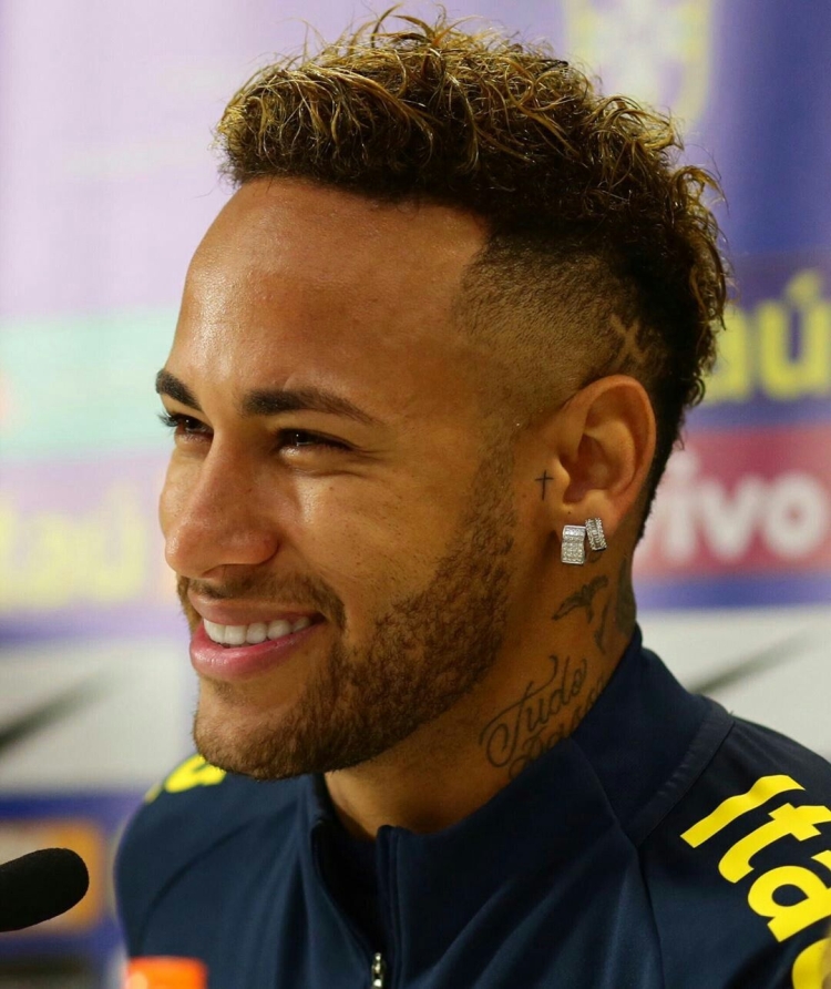 Неймар кудри