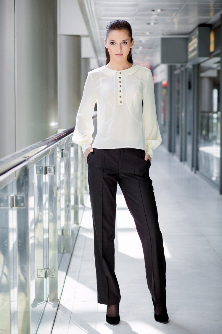 Нарядные блузки с брюками