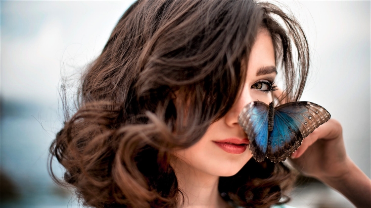Девушка и бабочки фотосессия