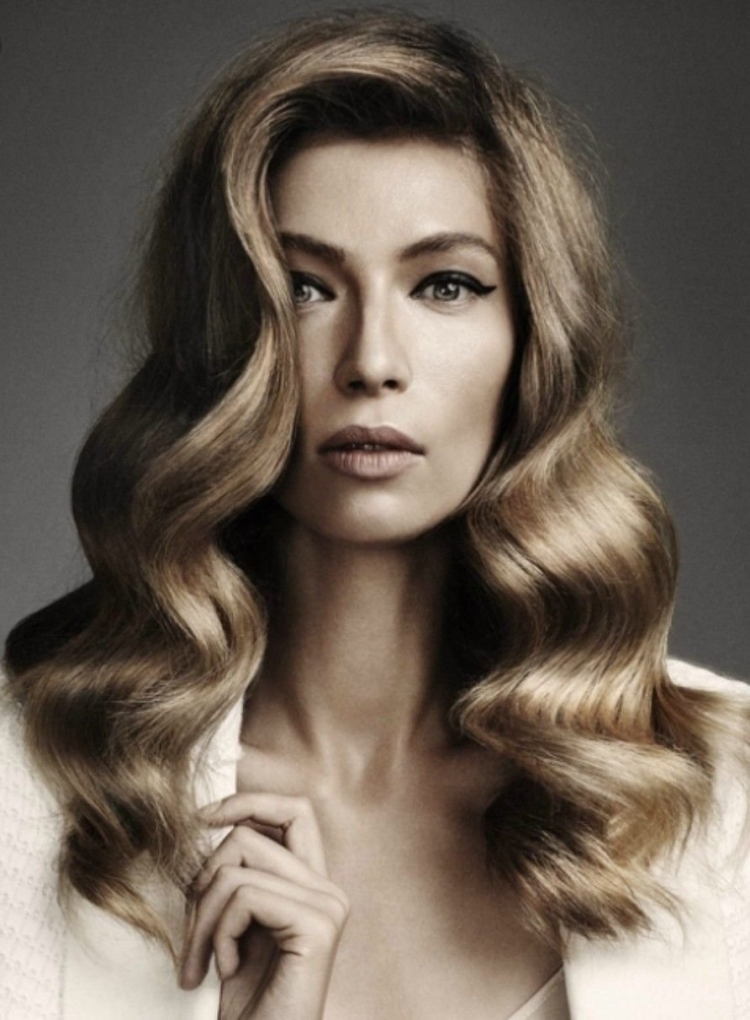 Причёска голивудская волна