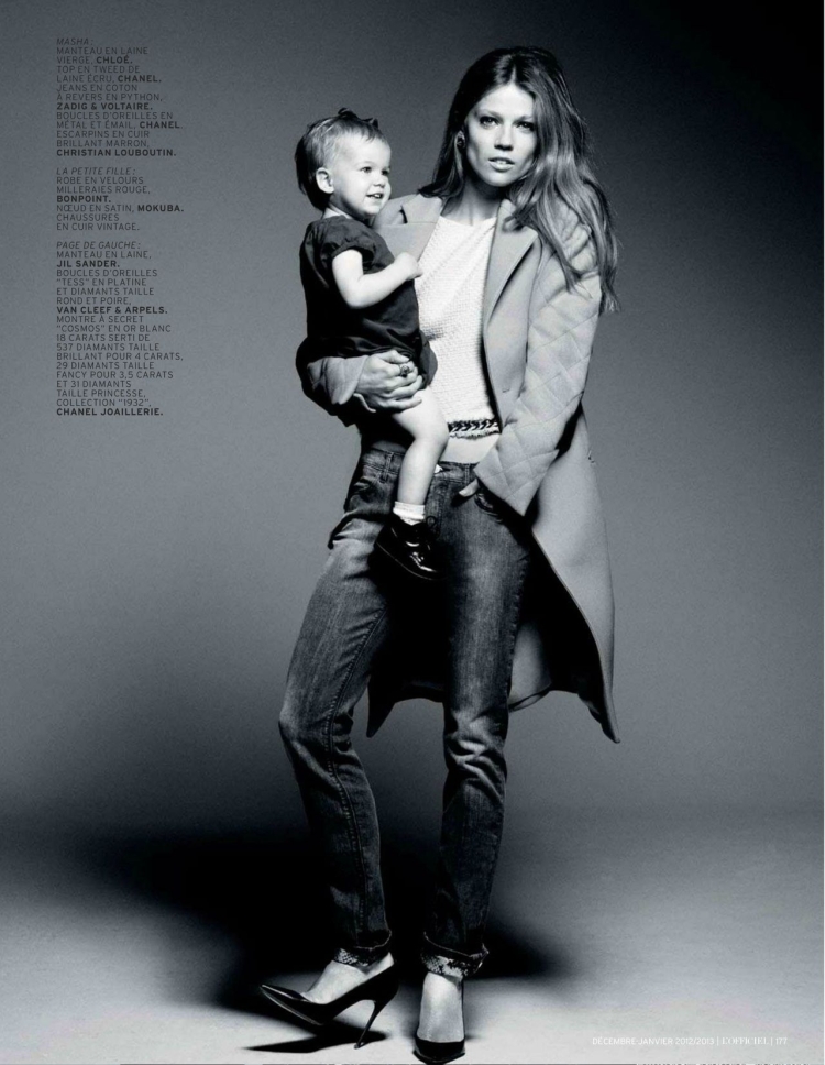 Стильная фотосессия с малышом в студии