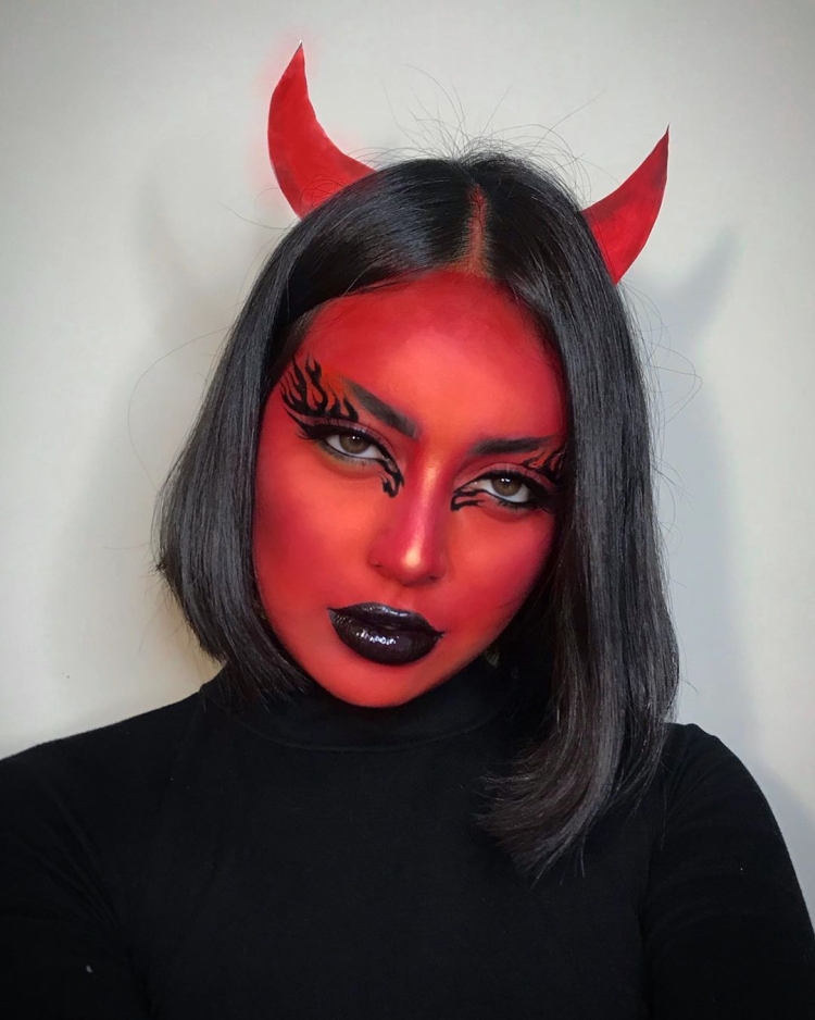 Секретарь дьявола макияж