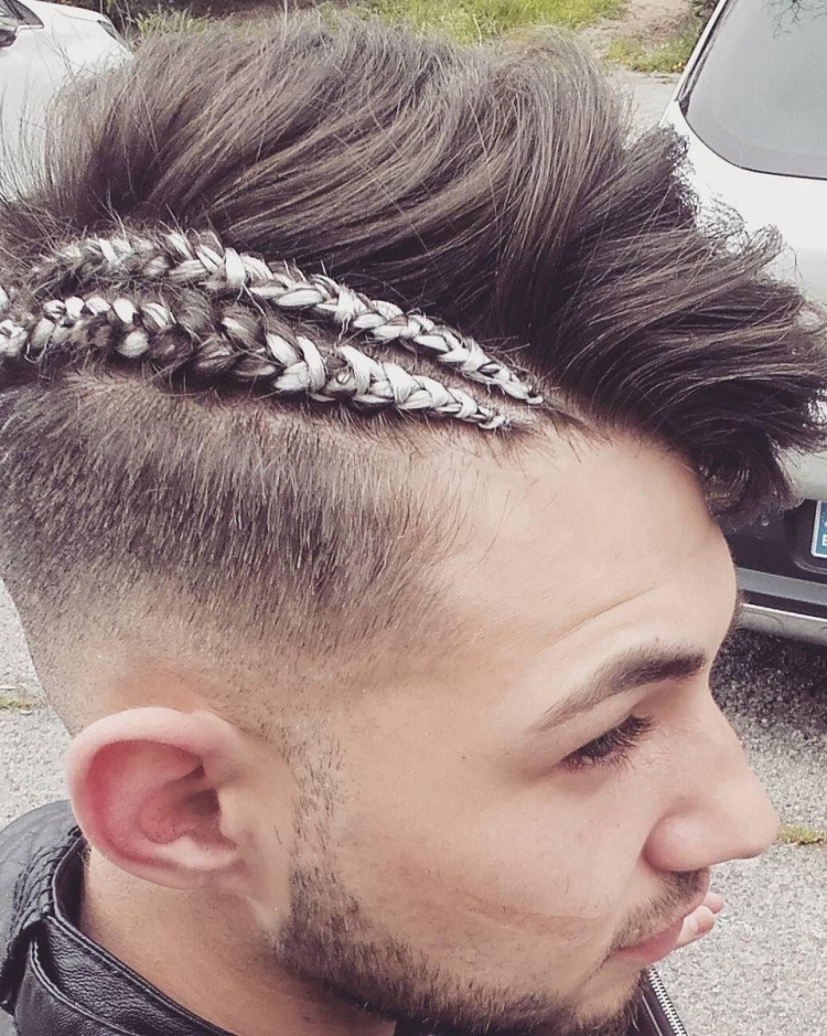 Короткие мужские стрижки с косичкой