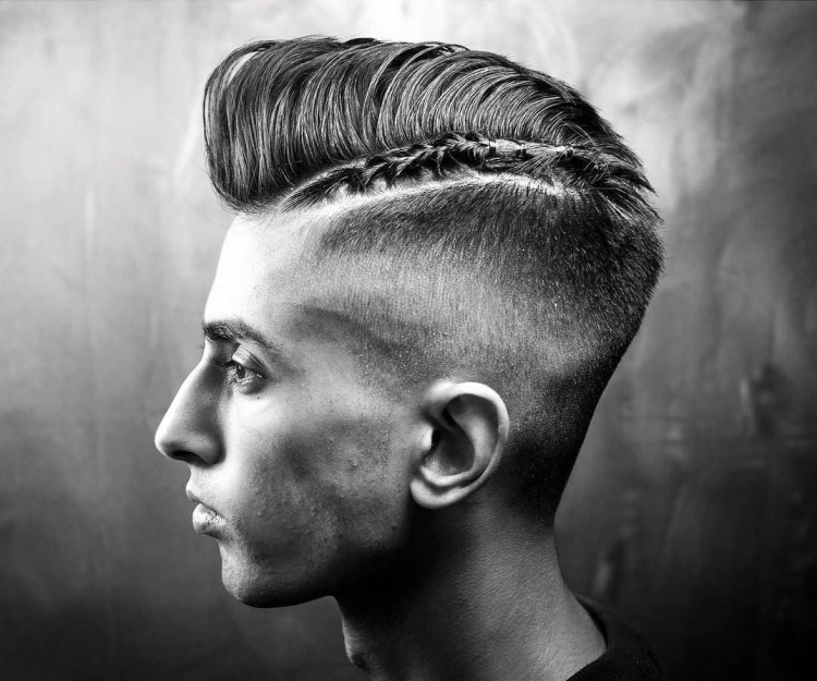 Мужская стрижка с выбритым пробором