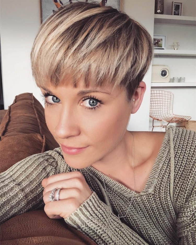 Мелирование на короткую стрижку Пикси