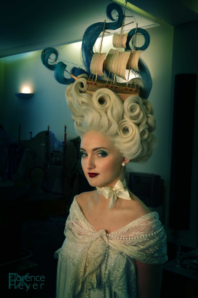 Мария Антуанетта прическа корабль