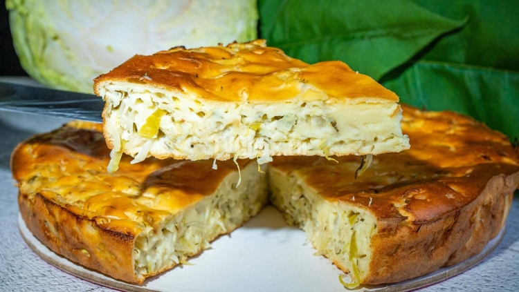 Заливной капустный пирог на кефире