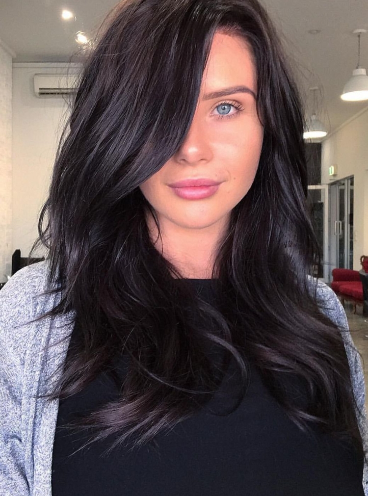 Оттенки черного цвета волос