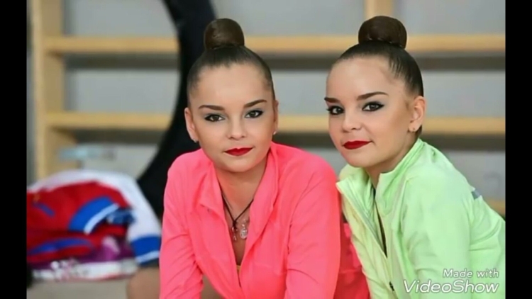 Гимнастки Алина и Дина Аверины