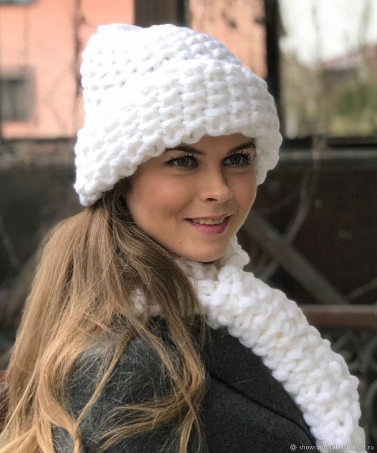 Объемная шапка
