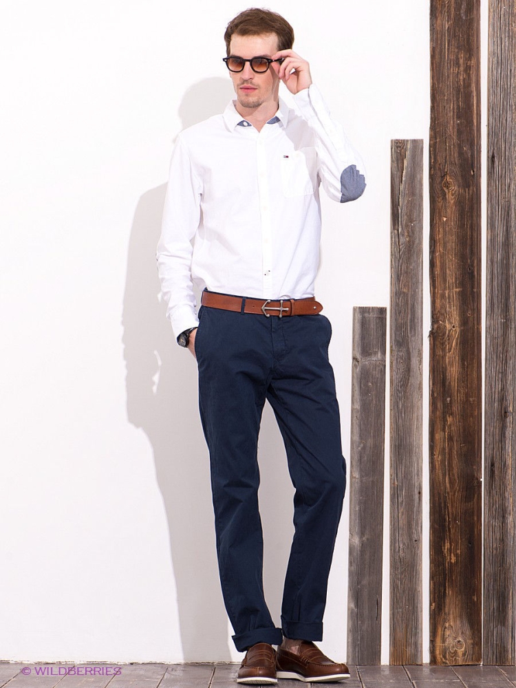 Белая рубашка и брюки мужские