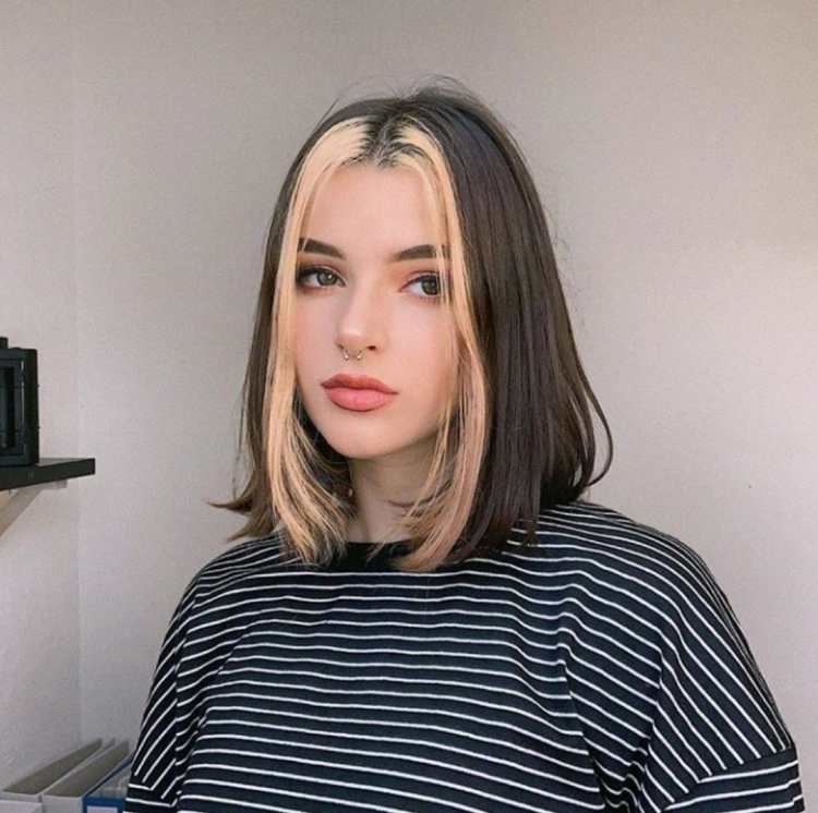 Эмили Волкова