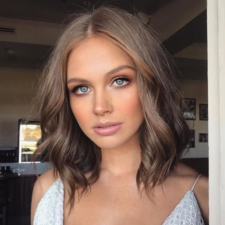 Стефани Даниэль пепельная блонд