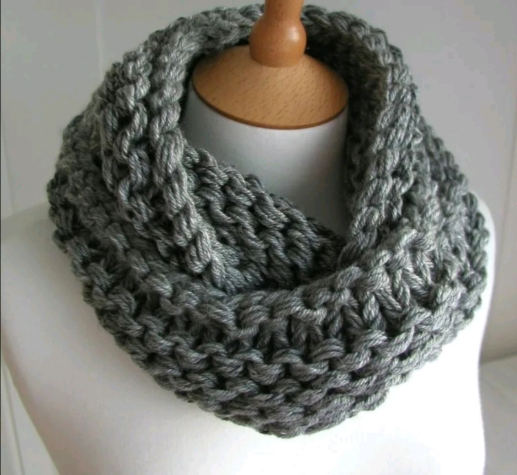 Вязаный шарф снуд