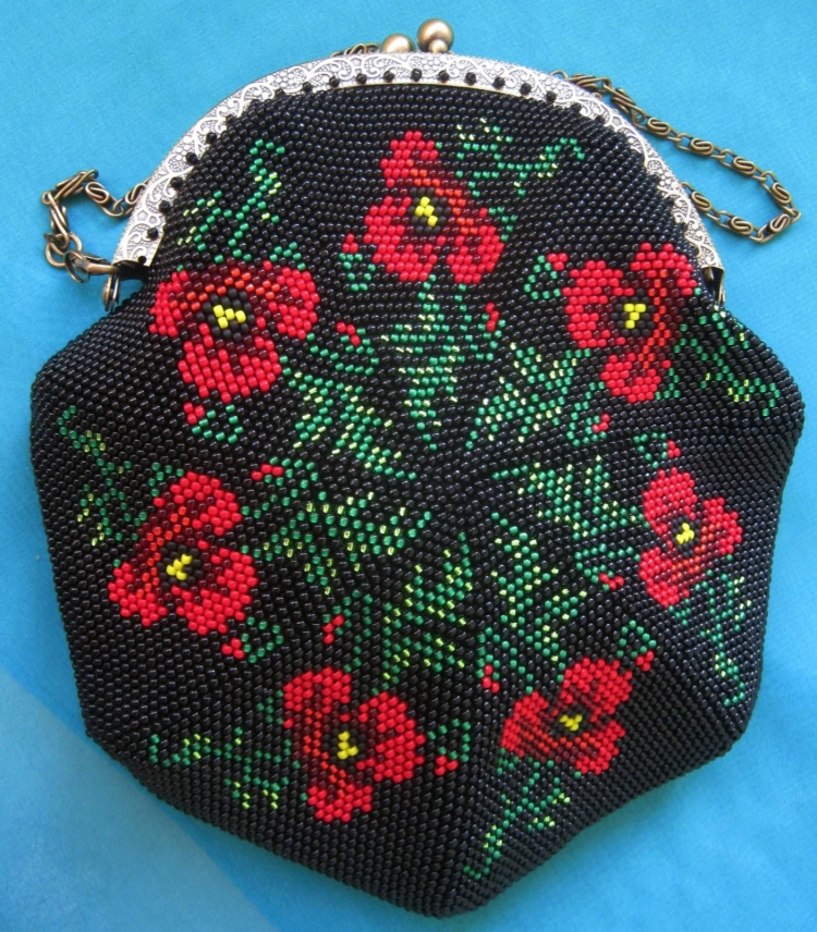 Сумочка из бисера