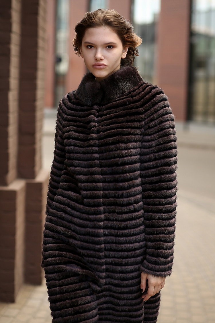 Меховое пальто