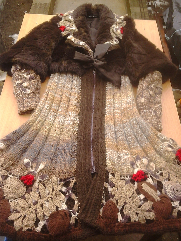 Украшение вязаных изделий мехом