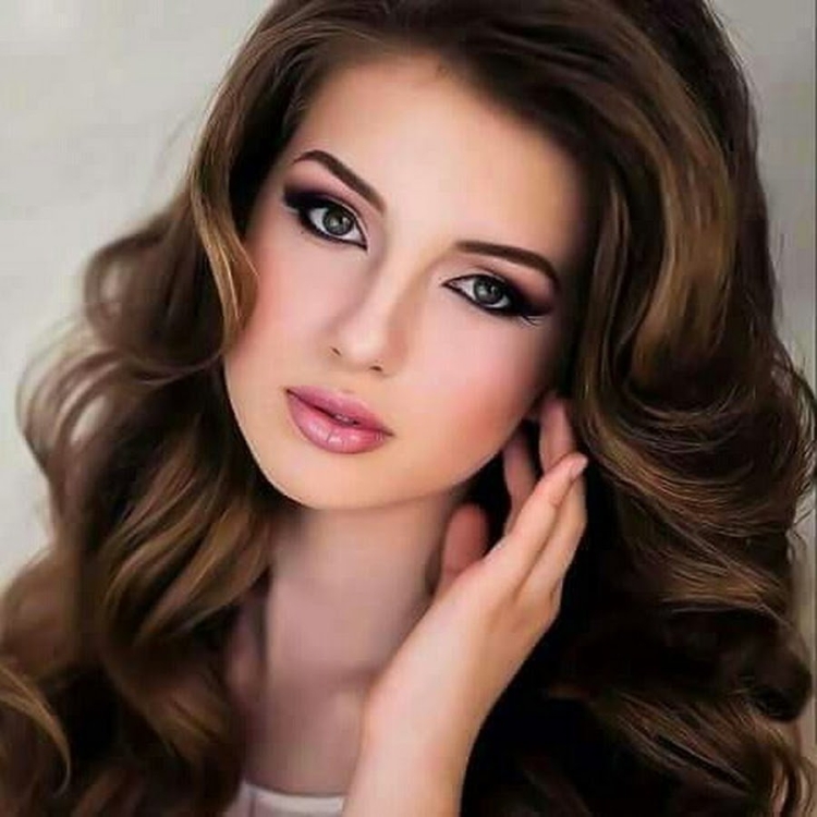 Вечерний образ макияж и прическа