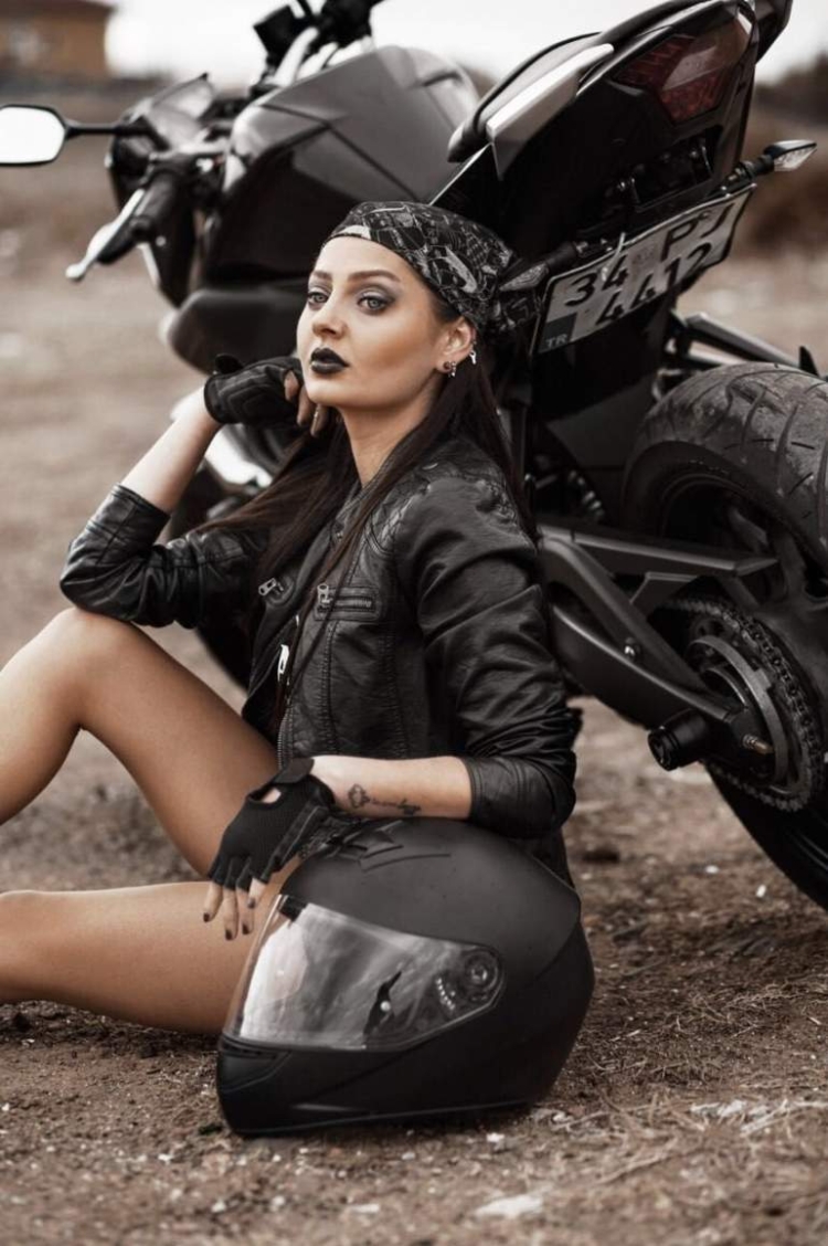 Байкерша Дарья Полякова