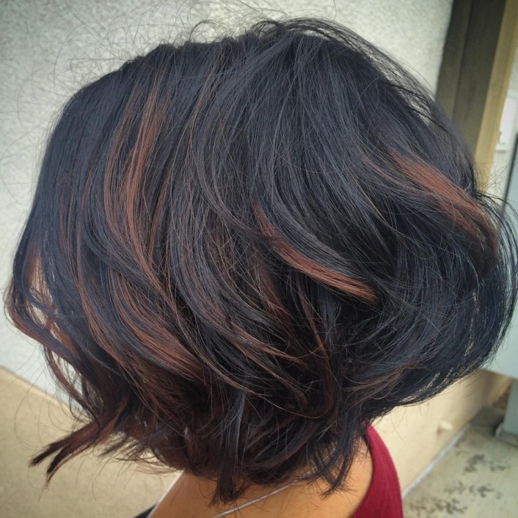 Мелирование на чёрные волосы короткие
