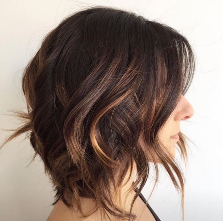 Балаяж на темные волосы короткие Каскад