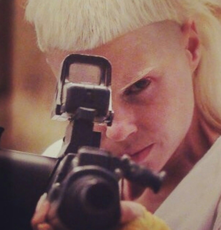 Die antwoord Йоланди Чаппи