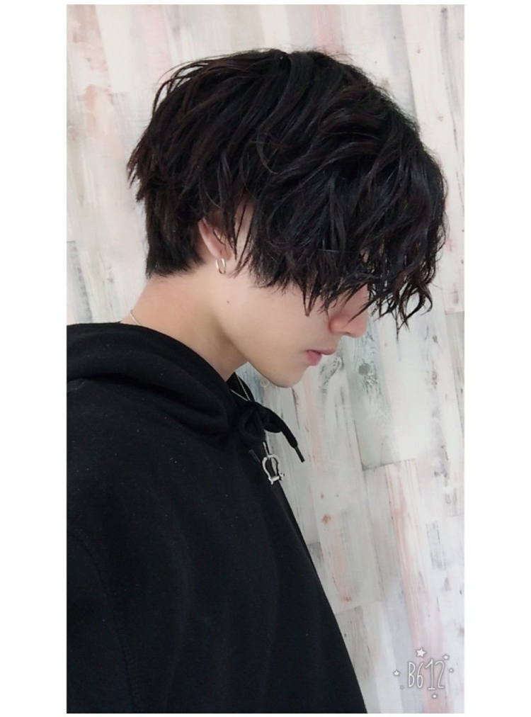 Стрижка корейский Боб Томбой Леви