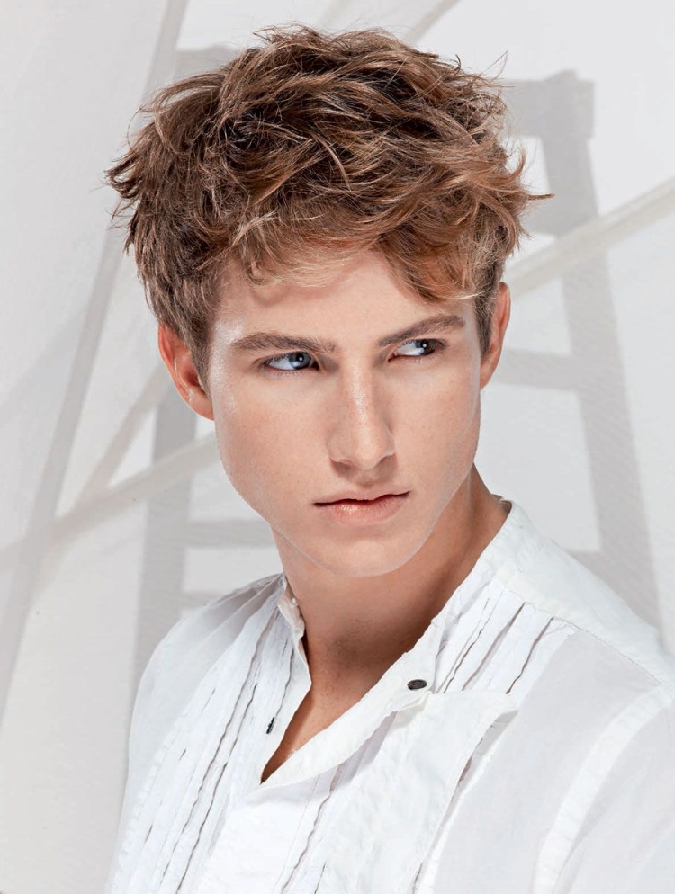 Модельные стрижки для кудрявых волос мужские