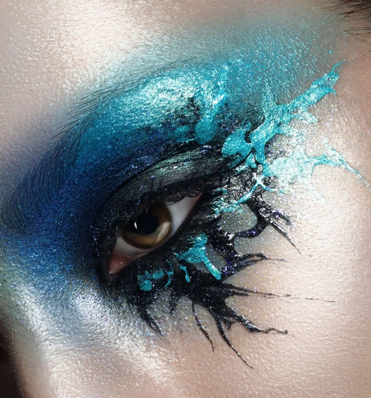 Грим русалки глаза