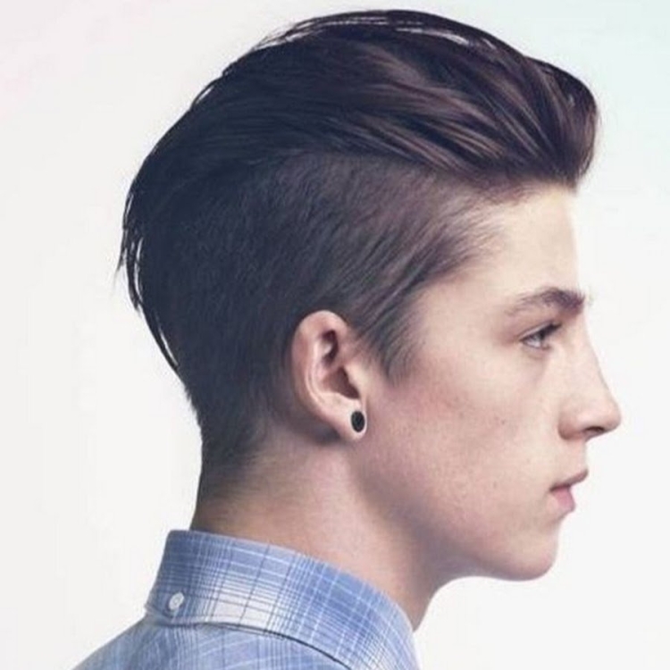 Стрижка для подростка с короткими висками