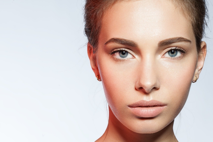 Лицо девушки