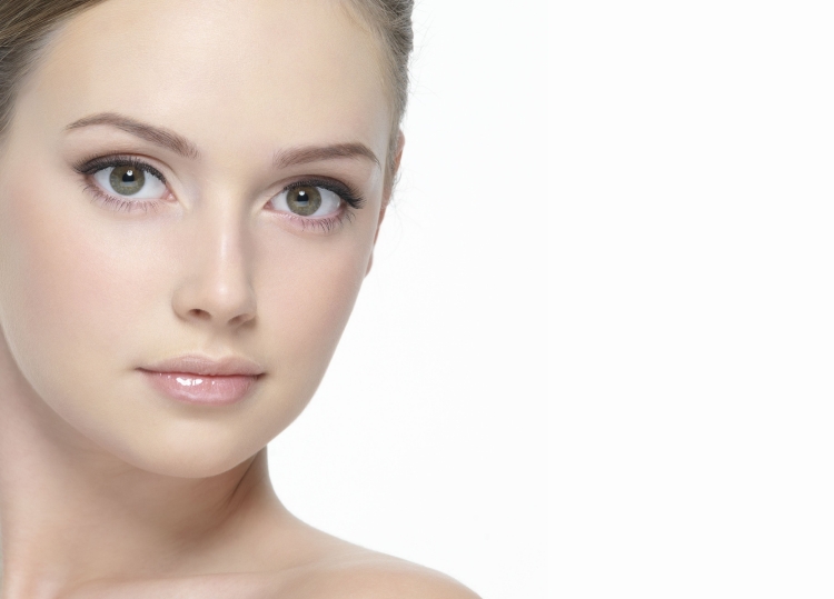 Лицо девушки