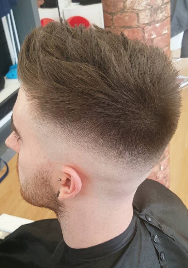 Высокий фейд сзади