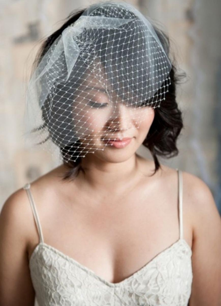 Фата на короткие волосы