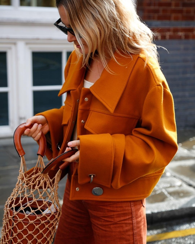 Образ в оранжевом цвете