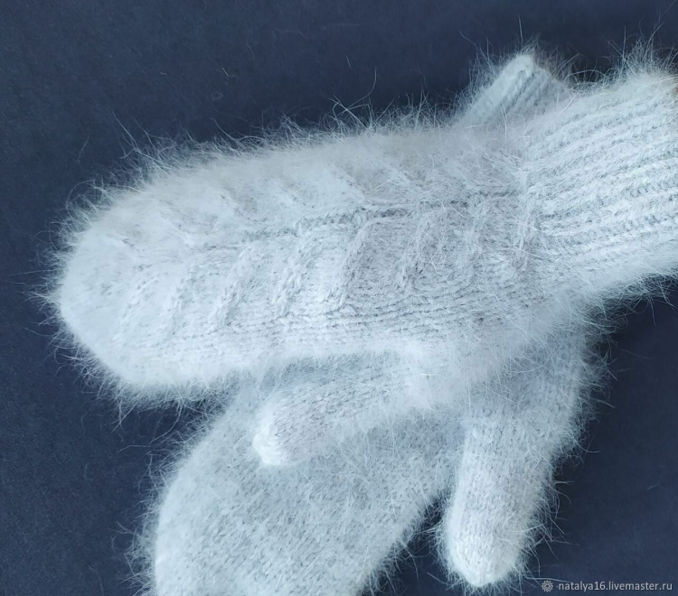 Женские варежки из пуха норки