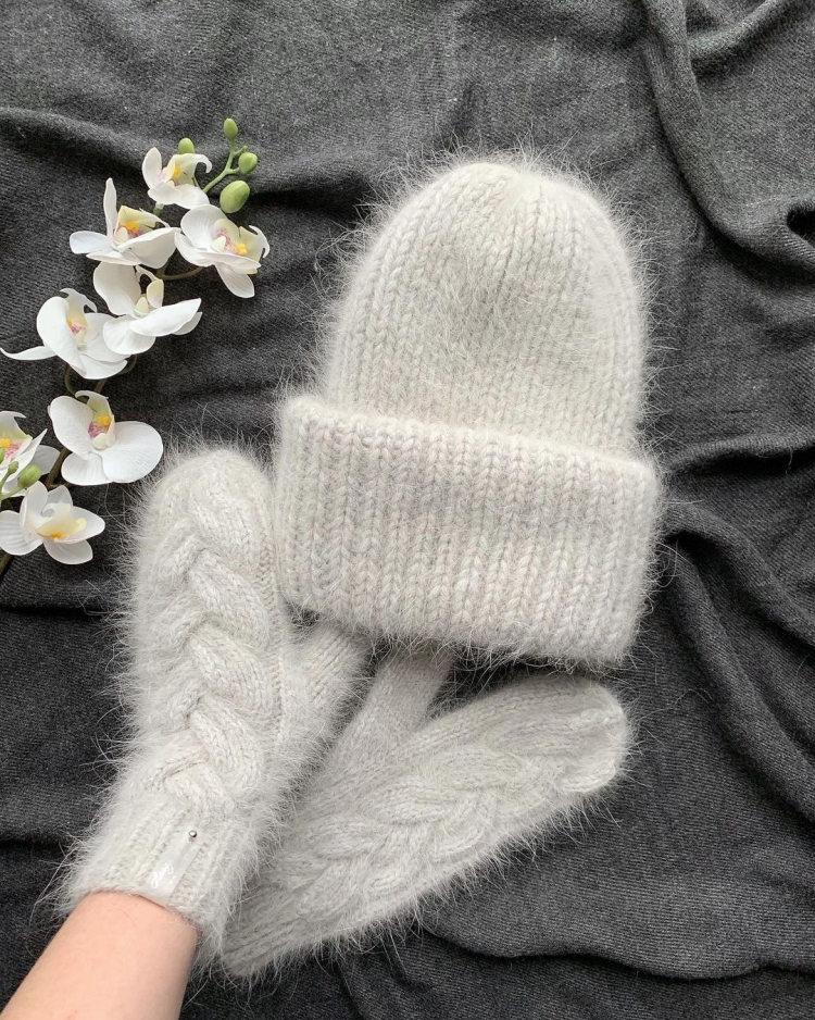 Пух норки пряжа варежки