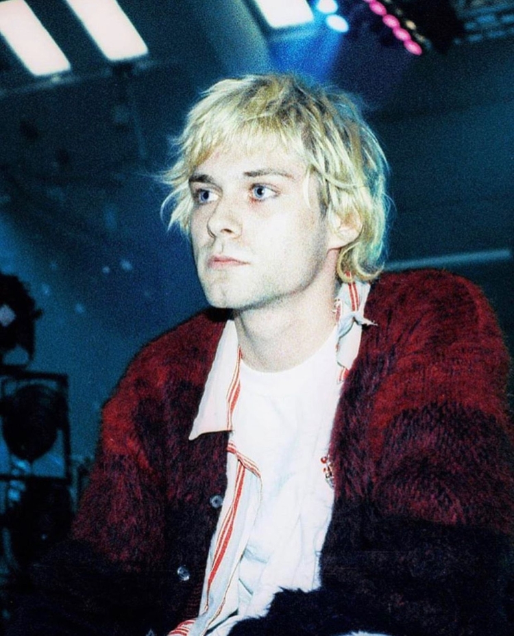 Курт Кобейн прическа