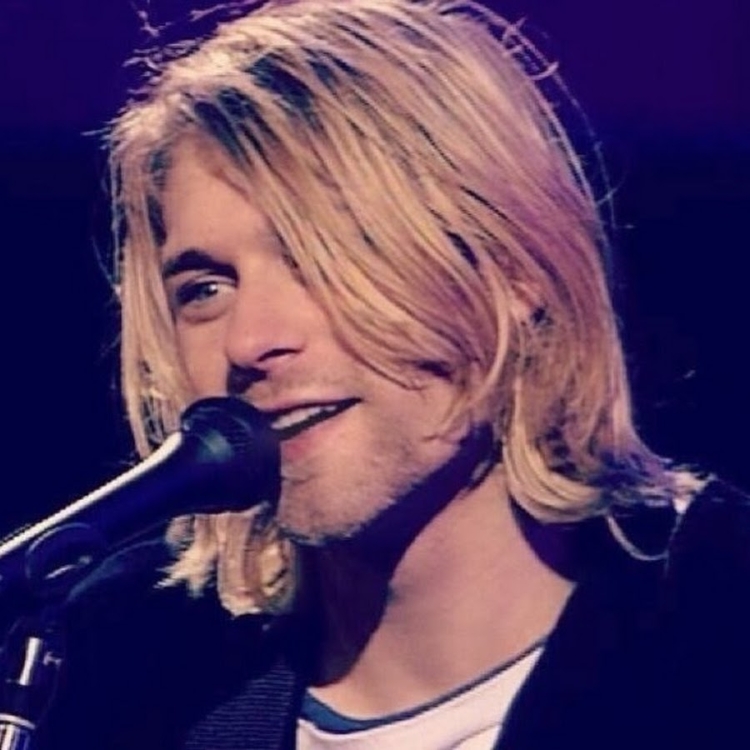 Курт Кобейн с короткой стрижкой