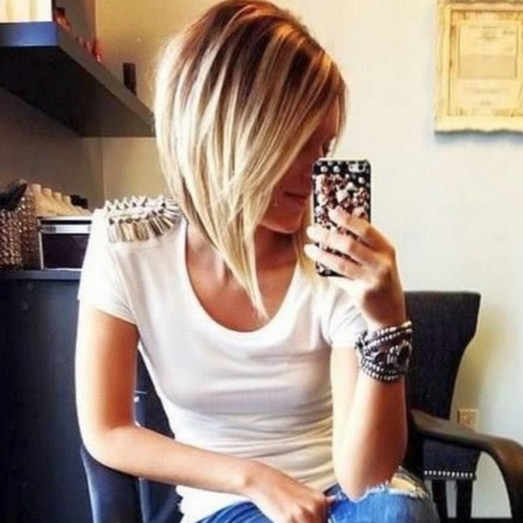 Девушки без лица с короткой стрижкой блонд