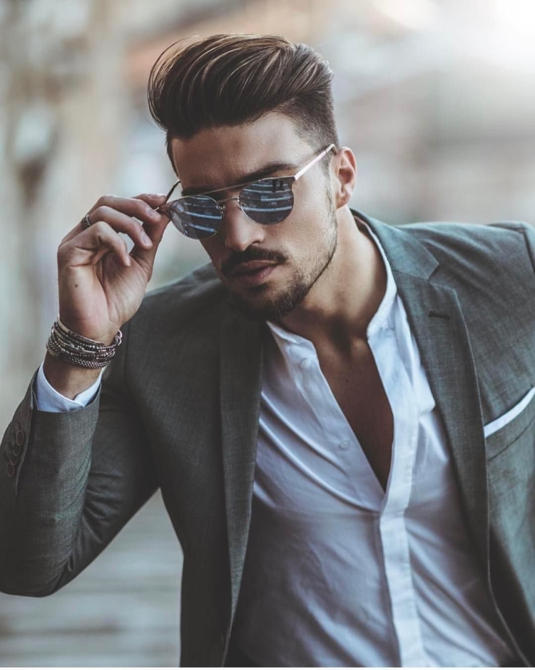 Марьяно ди Вайо короткая стрижка