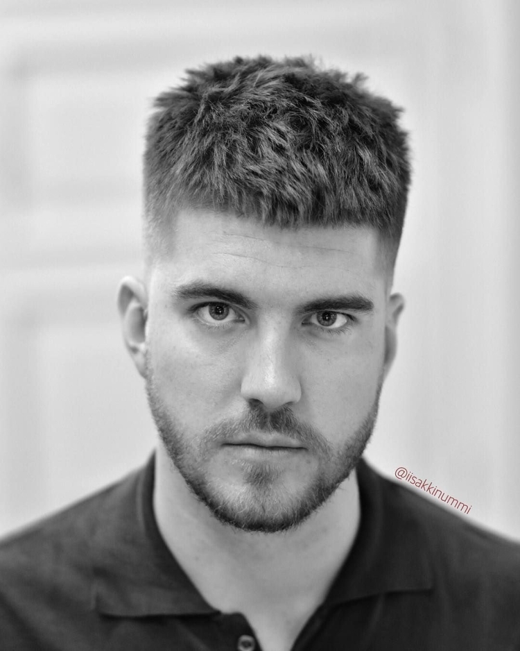 Кроп фейд с челкой