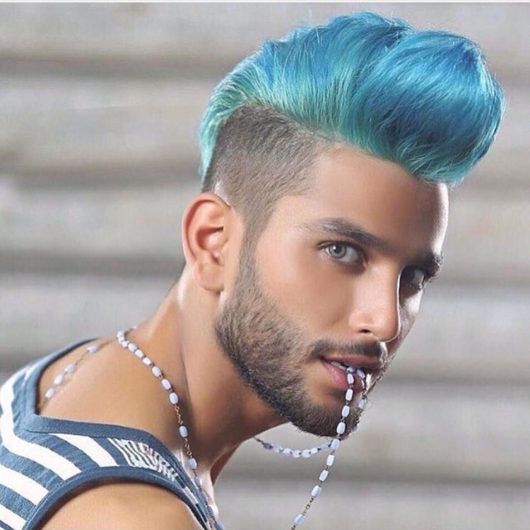 Разноцветные волосы у мужчин