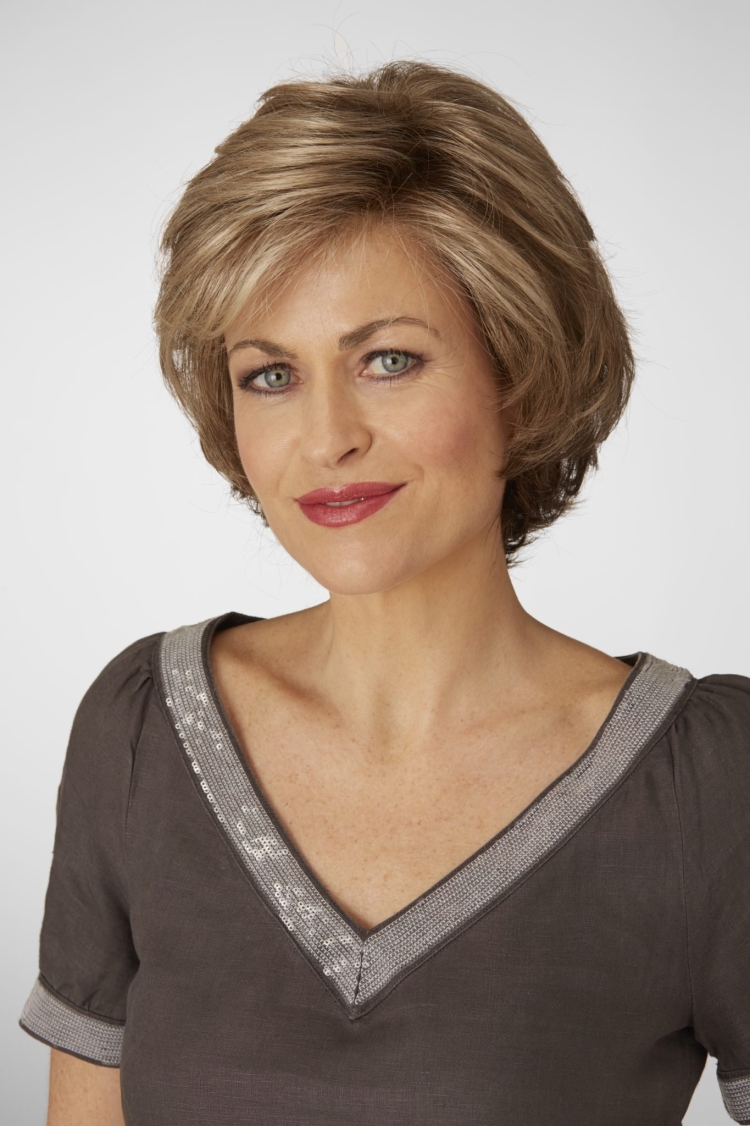 Стрижки для женщин элегантного возраста