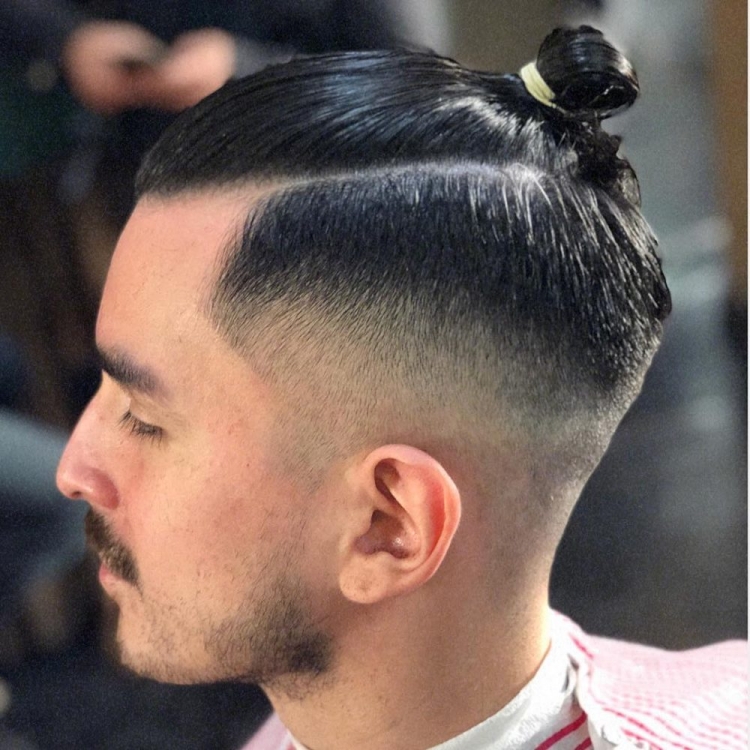 Top-Knot Fade стрижка