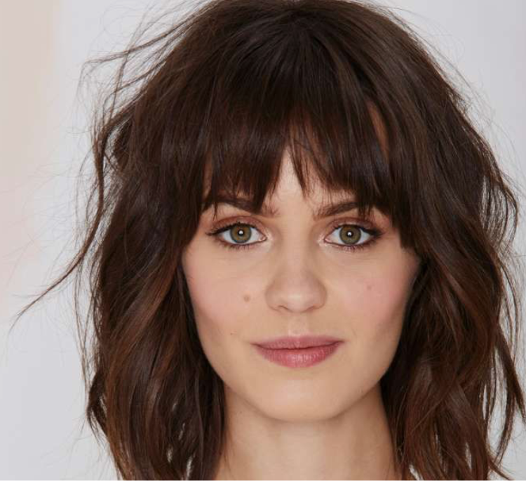 Длинная филированная челка