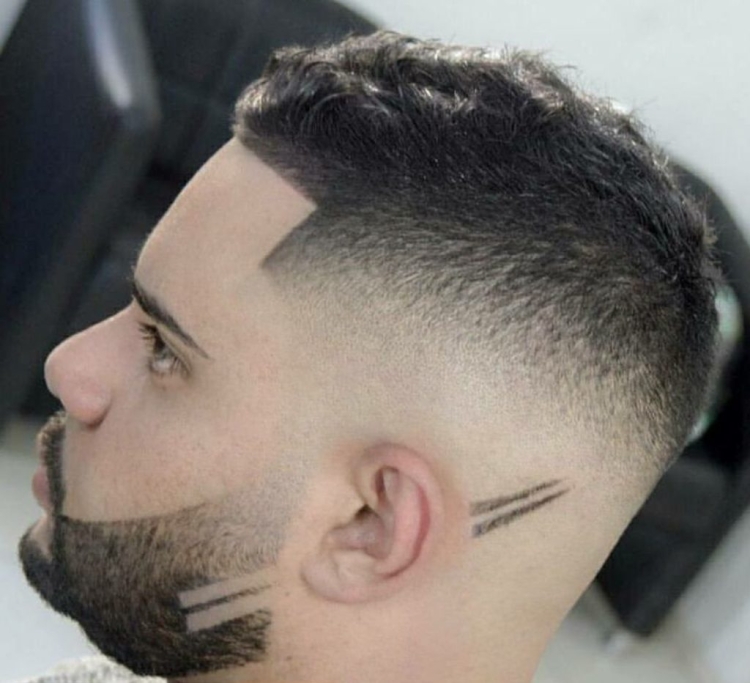 Мужские стрижки с бритой бровью