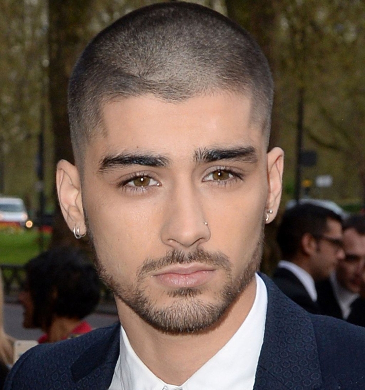 Брови Зейн Малик