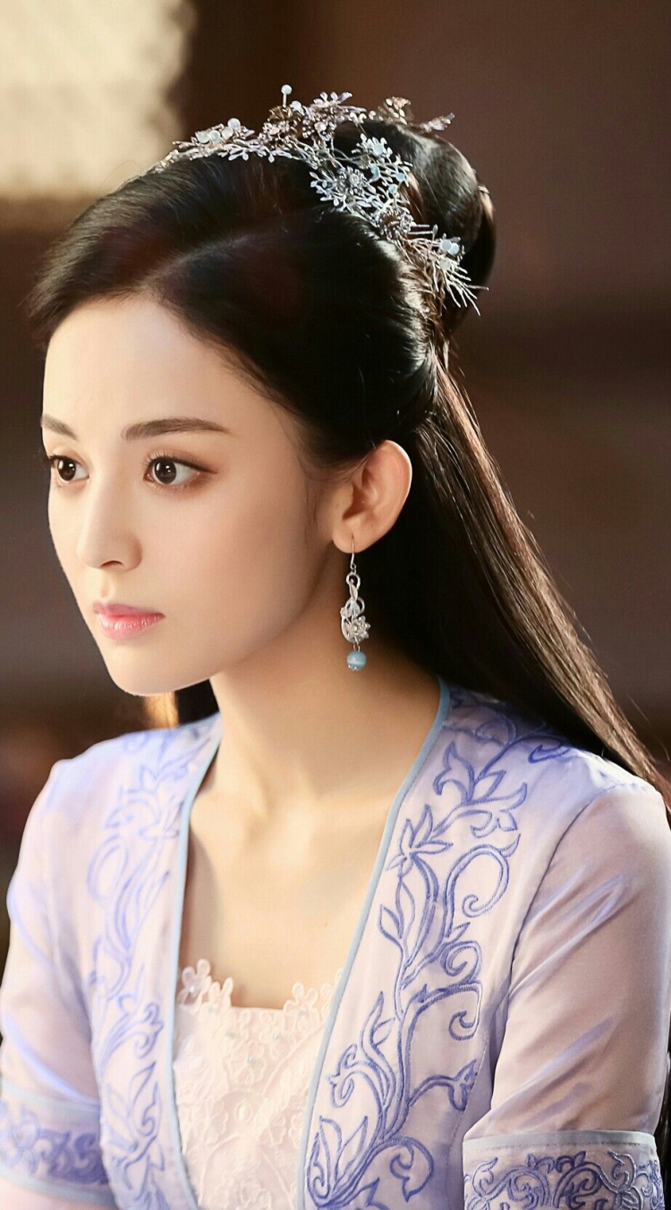 ГУЛИНАЧЖА китайская актриса